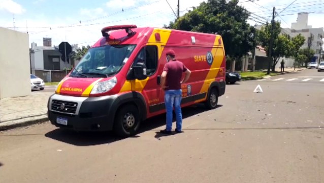 Três veículos se envolvem em batida no Bairro Parque São Paulo