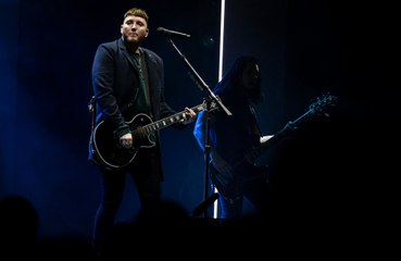 James Arthur takes up hiking in a bid to slim down to 15 stone