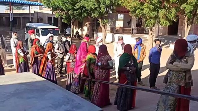 बाड़मेर में तीसरे चरण में 68.08 फीसदी मतदान, सबसे अधिक बायतु पंचायत समिति में 69.65 प्रतिशत पड़े वोट