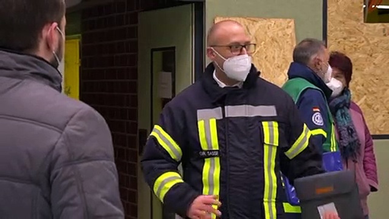 Aus turnhalle wird impfzentrum