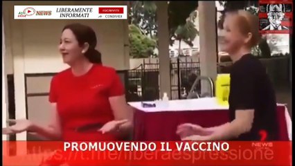 PRIMO MINISTRO AUSTRALIANO FINGE DI VACCINARSI