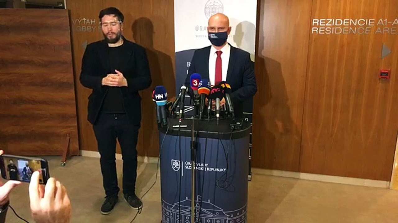 ZÁZNAM: Brífing ministra školstva, vedy, výskumu a športu SR Branislava Gröhlinga
