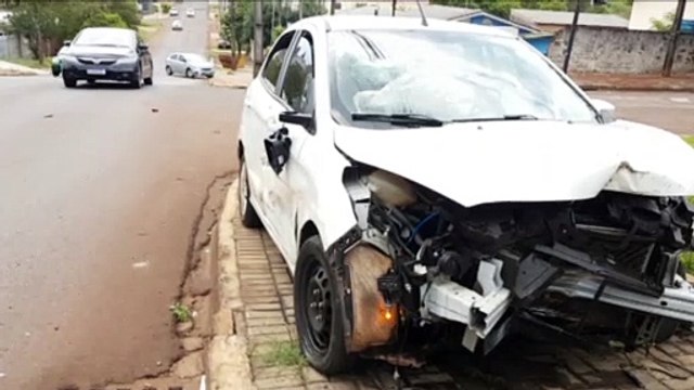 Idosa de 93 anos é socorrida após sofrer queda em residência na Rua Vitória