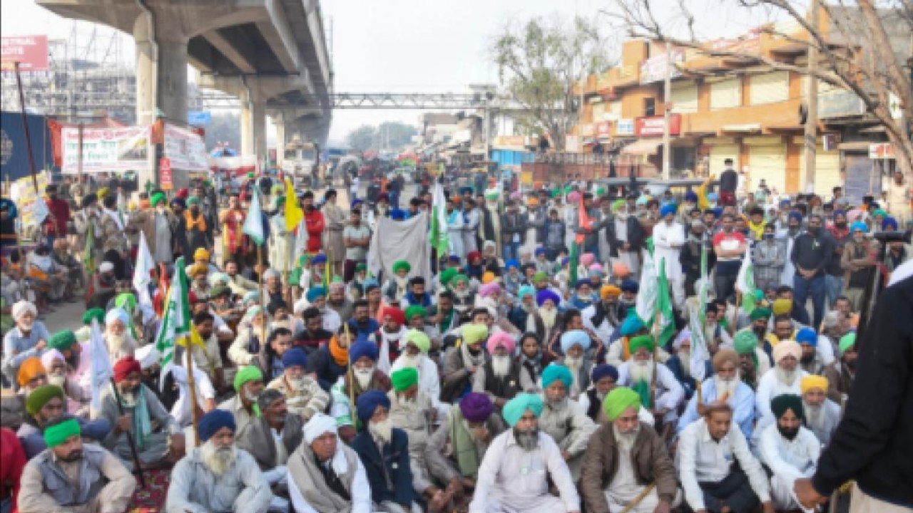 Farmers to keep protesting after talks with govt fail
