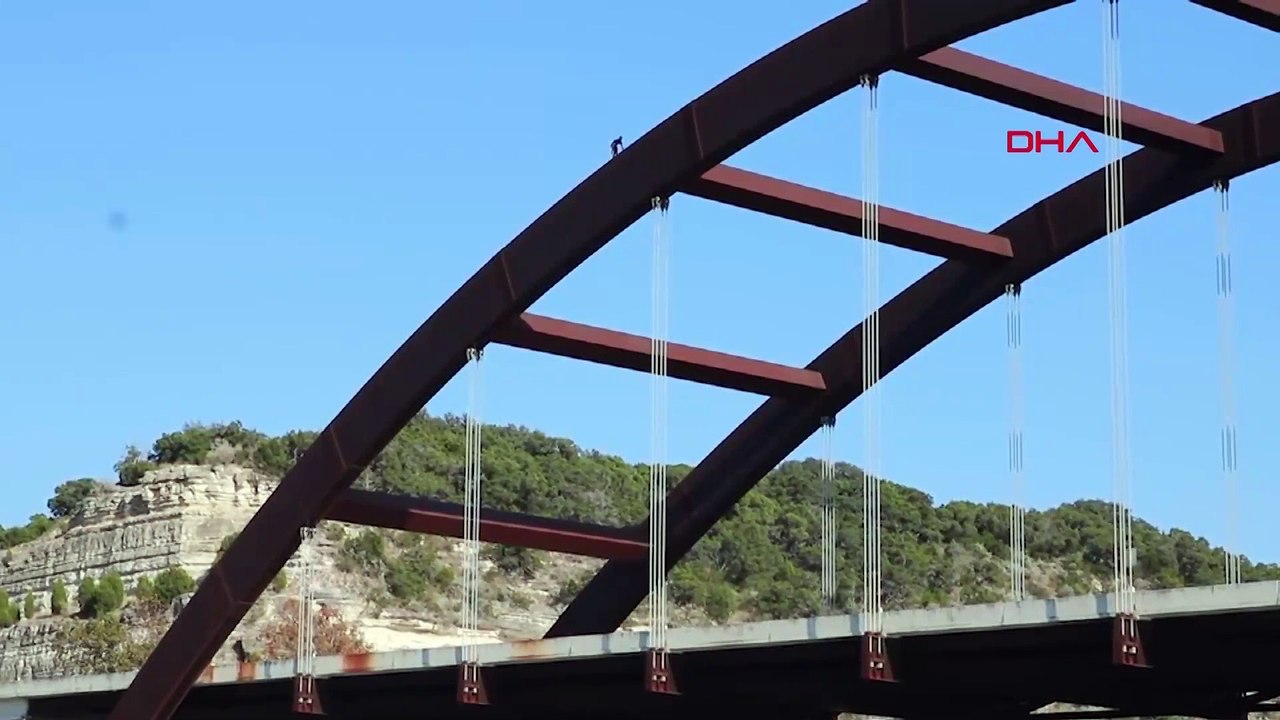 Çılgın Youtuber şov yapayım derken kafatasını kırdı