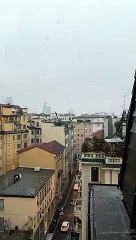 Milano - primi fiocchi di neve in città