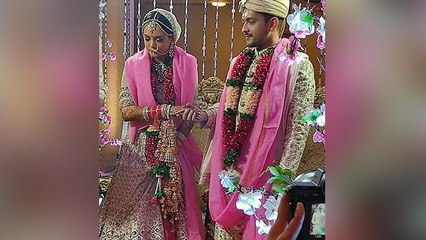 Aditya Narayan Shweta Aggarwal ने थामा एक-दूसरे का हाथ, खाई ये कसमें | Boldsky