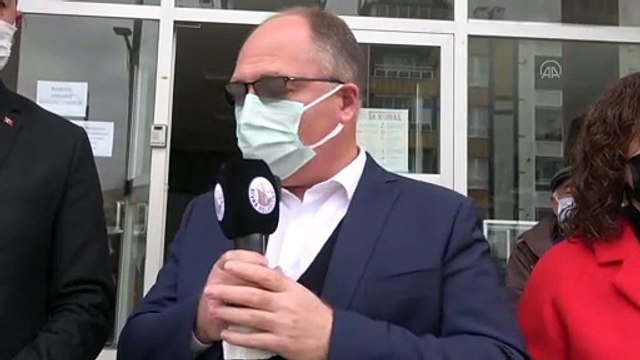 Sivas Belediyesi CEM Vakfına cenaze nakil aracı hediye etti