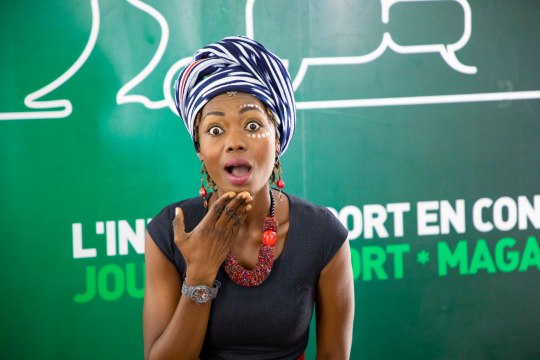 Les Faits Divers 01 Décembre / Il part défendre son fils et se fait tabasser avec Nadège Koffi