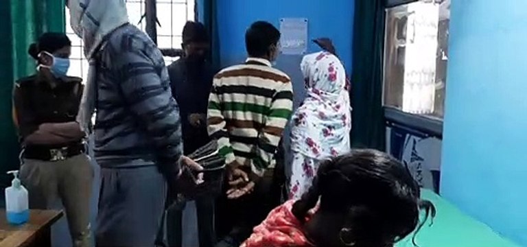 अलग जगहों पर हुई मारपीट में दो महिलाओं सहित एक युवक घायल