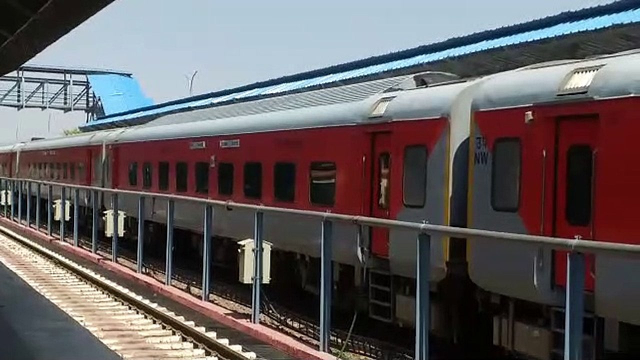 बाड़मेर-यशवंतपुर वीकली स्पेशल ट्रेन का समय बदला...