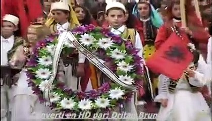 Vendosja e bustit të Nikollë Kaçorrit në Lurë. pjesa e dytë