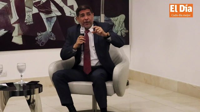 Precio del plátano oscila entre 3 y 7 pesos en finca, según ministro de Agricultura