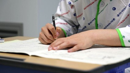 격리 고사장도 시험 '한창'..."점심은 병원식으로" / YTN