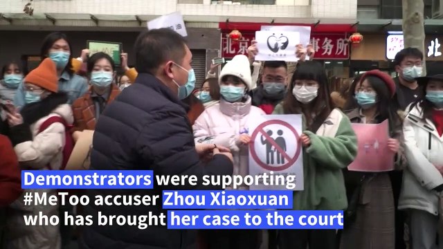 Foreign journalists dragged away at #MeToo court case