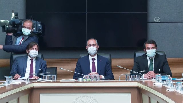 TBMM - Bakan Gül, TBMM İnsan Haklarını İnceleme Komisyonu toplantısına katıldı