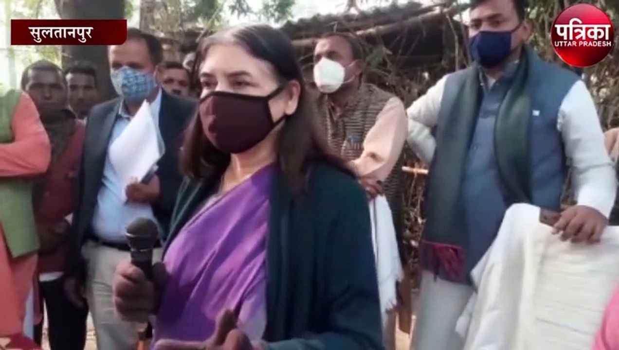 ग्रामीणों की समस्याओं को सुनने पहुंची भाजपा सांसद मेनका गांधी
