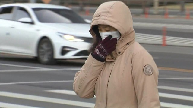 [날씨] '대설' 서해안·제주 눈...초미세먼지, 찬 바람에 점차 해소 / YTN