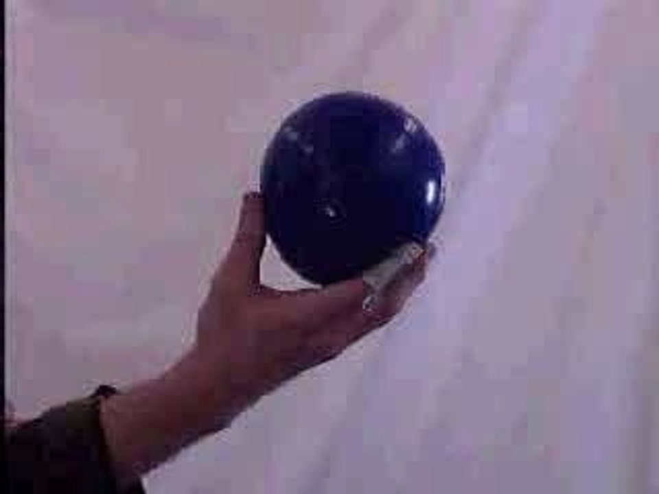 - UN BALLON DANS L'ESPACE -