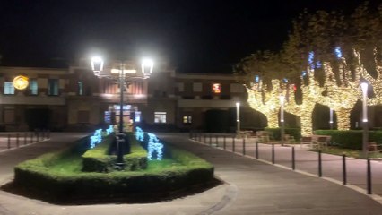 La Casa de Misericordia de Pamplona se ilumina de noche para acercarnos a la navidad de 2020