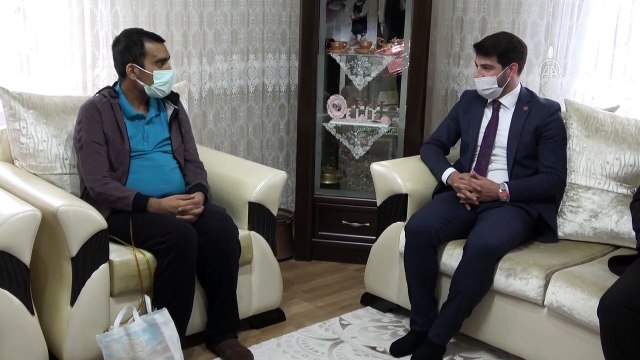 SİVAS - Kanseri 3 kez yenen üniversite öğrencisine bilgisayar desteği