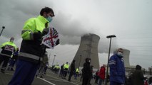 Nucléaire: manifestation des travailleurs de la centrale de Doel contre la fermeture des centrales