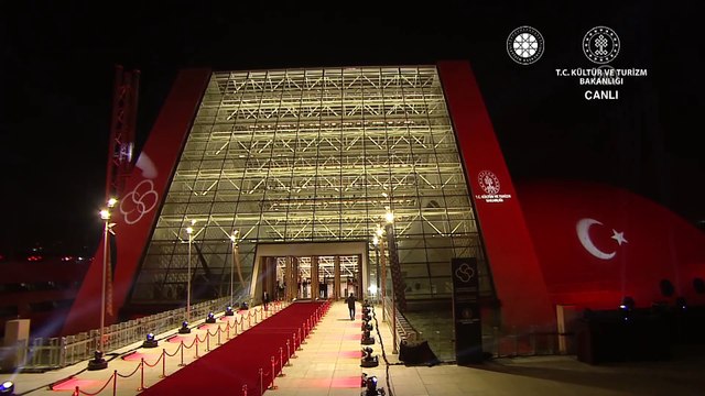 ANKARA - Cumhurbaşkanı Erdoğan: 'Cumhurbaşkanlığı Senfoni Orkestrası'nı şanına yaraşır bir binaya kavuşturma yanında şehrimizin sembollerinden olacak modern bir mimari eseri de ülkemize kazandırmış oluyoruz''