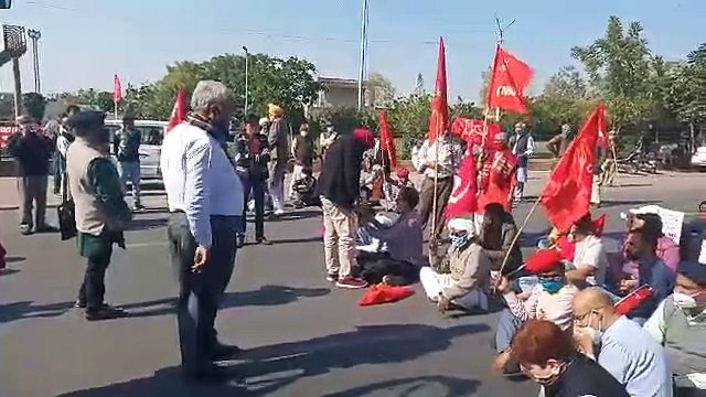 कृषि बिलों को वापस लिए जाने की मांग