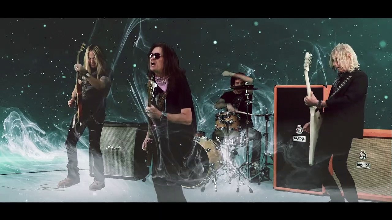 The Dead Daisies - "Holy Ground" (Shake The Memory)