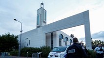 الحكومة الفرنسية تشن حملة على المساجد بدعوى محاربة الانفصالية