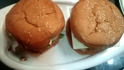 Veg_Aloo_Tikki_Burger_in_Hindi_वेज_आलू_टिक्की_बर्गर