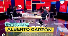 Alberto Garzón, el único podemita que hizo el ridículo ante Mónica López: la presentadora le rectifica en directo
