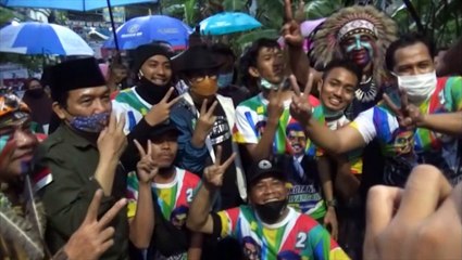 Terjang Hujan, Machfud Arifin Tetap Berkampanye