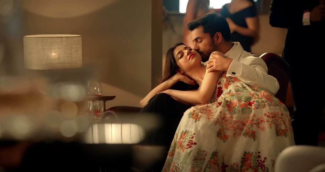 Besharam Bewaffa Song_ Divya K, Gautam G, Siddarth G _ B Praak, Jaani _Radhika, Vinay_ Bhushan Kumar