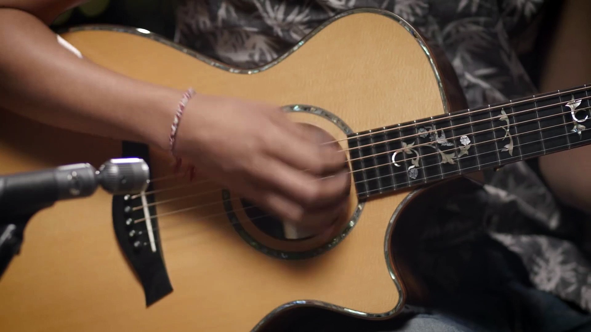 ⁣Despacito  Luis Fonsi ft.Daddy Yankee French Version _ Version Française by Chloé COVER  french song