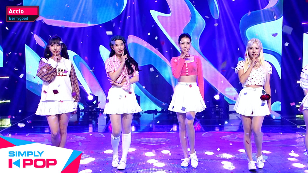 [Simply K-Pop] Berrygood (베리굿) - Accio (함께 떠나요) _ Ep.444