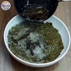 Descargar video: Hyderabadi Ambade Ki Chutney | Ambade Ki Chutney | ambade chutney recipe | Gongura Chutney | Sorrel leaves | Roselle leaves | Desi Cook