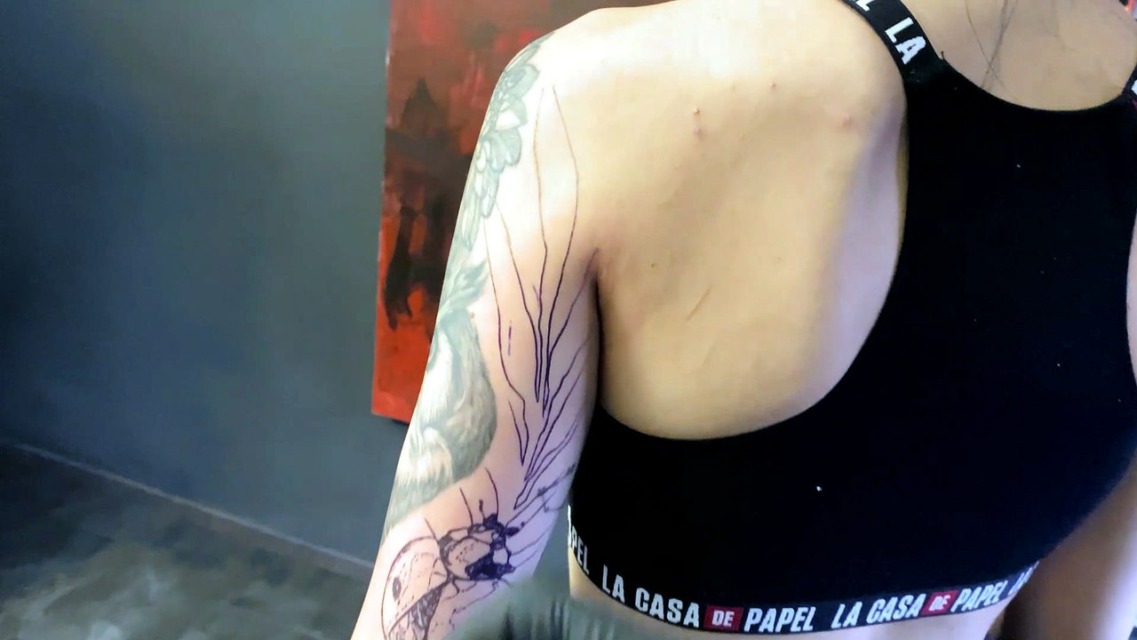 Tattoo Studio Pattos Keppos Bumblebee Tattoo