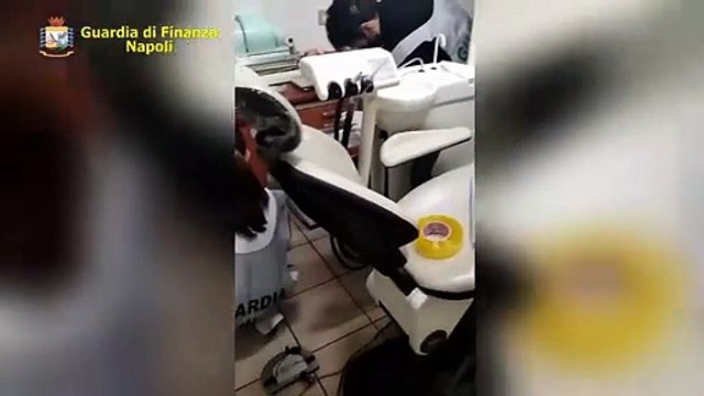 Napoli - Scoperto falso dentista con studio abusivo nel quartiere Soccavo (04.12.20)