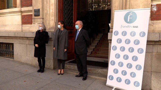 La Reina Letizia, todo al gris con su look más sobrio