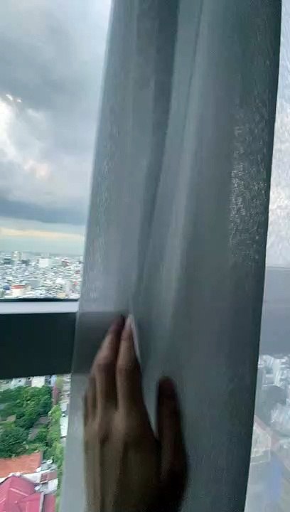 Face Appears in Cloudy Sky