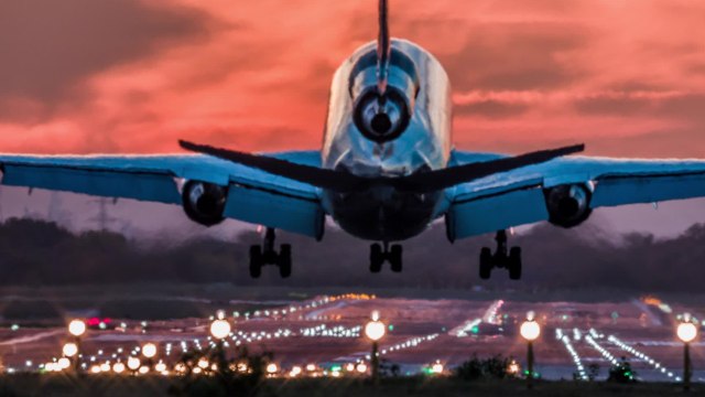 Why United Airlines Banned Hawaii Couple