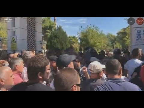 Naftëtarët e Ballshit përplasen me policinë, tentojnë të hyjnë në uzinë