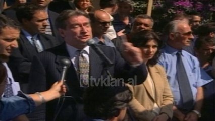 Berisha vazhdon turin ne jug, fushate ne Tepelene e Memaliaj - (23 Shtator 2000)