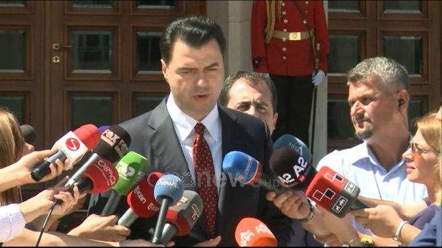 Ora News - Sot të gjithë tek Meta për datën e zgjedhjeve. Basha: Sa më shpejt