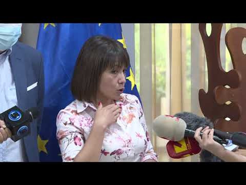 Училиштата треба да докажат дека имаат услови з...