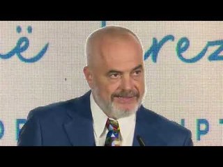 Ekspozohet një prej dorëshkrimeve origjinale me pasazhe shqip të Nënë Terezës