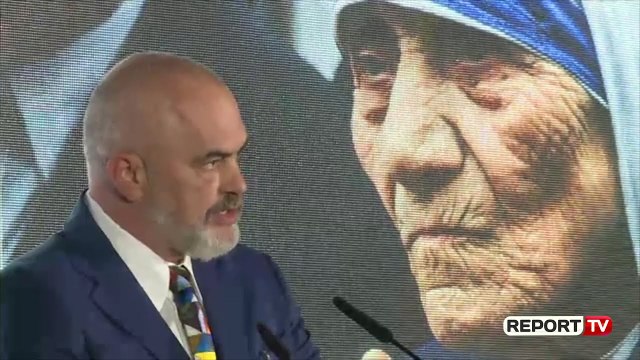 Rama flet në përvjetorin e shenjtërimit të Nënë Terezës,prezantohet letra origjinale për Ramiz Alinë