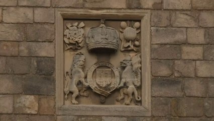 Top News - Gjendet një kufomë gruaje në liqenin përpara shtëpisë së William dhe Kate!