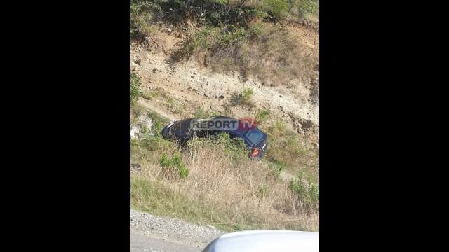 Aksident masiv në aksin Milot-Rubik! Makinat bëhen 'copë e çikë', pamje nga vendi i ngjarjes